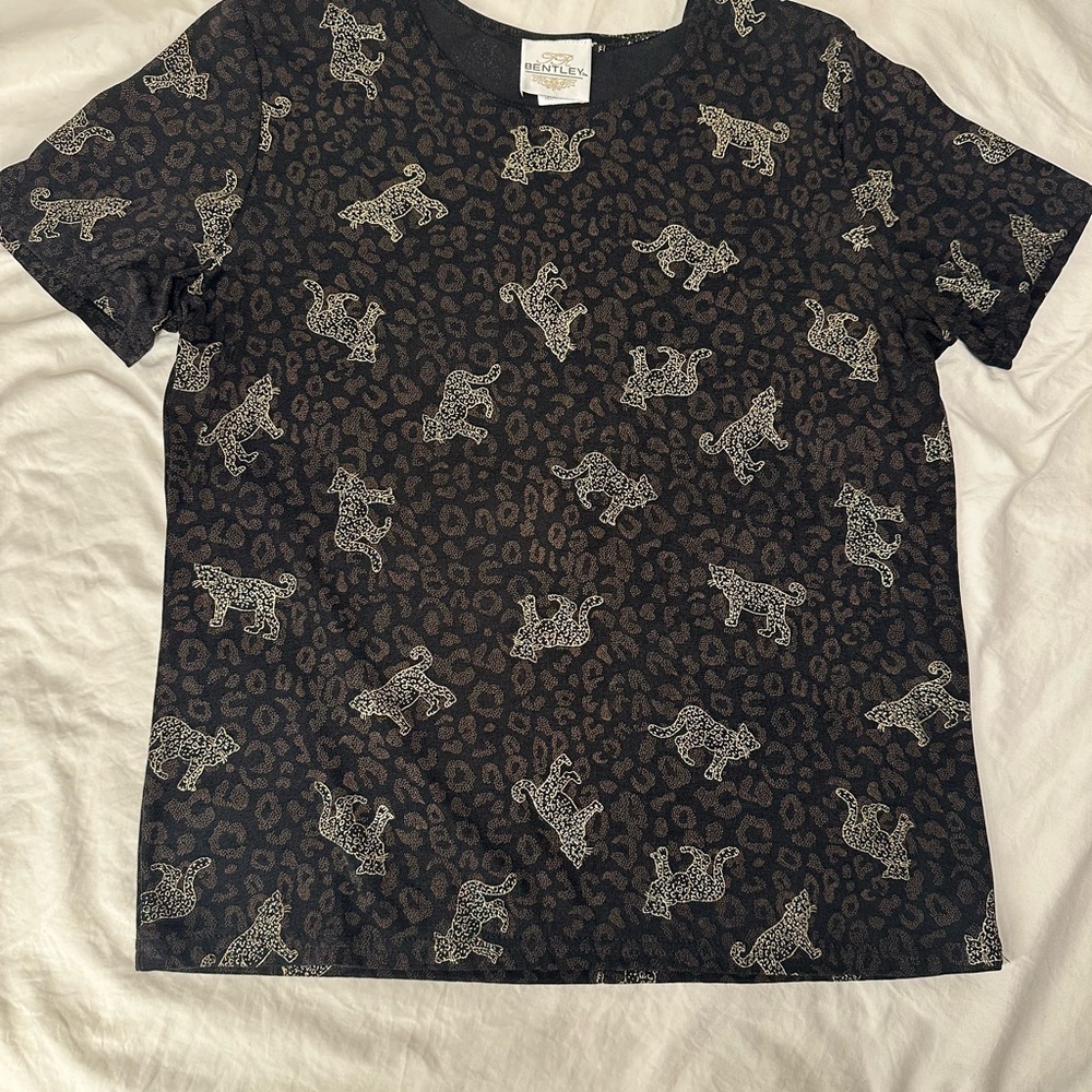 Vintage Bentley Y2k Black Shirt w/ Leopard Print Short Sleeve Gold sparkle Large